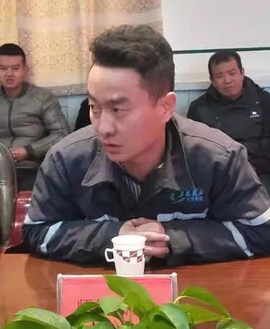 寧夏天凈隆鼎碳化硅有限公司|西北碳化硅|綠碳化硅|黑碳化硅|碳化硅微粉|碳化硅顆粒|煉鋼用碳化硅 寧夏天凈隆鼎碳化硅有限公司|西北碳化硅|綠碳化硅|黑碳化硅|碳化硅微粉|碳化硅顆粒|煉鋼用碳化硅