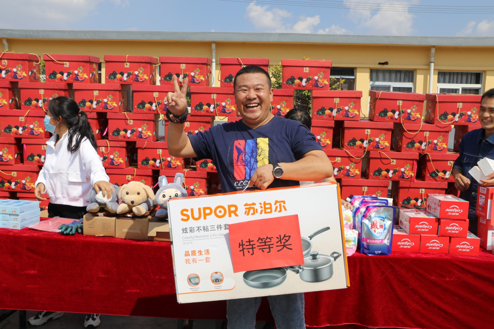 寧夏天凈隆鼎碳化硅有限公司|西北碳化硅|綠碳化硅|黑碳化硅|碳化硅微粉|碳化硅顆粒|煉鋼用碳化硅