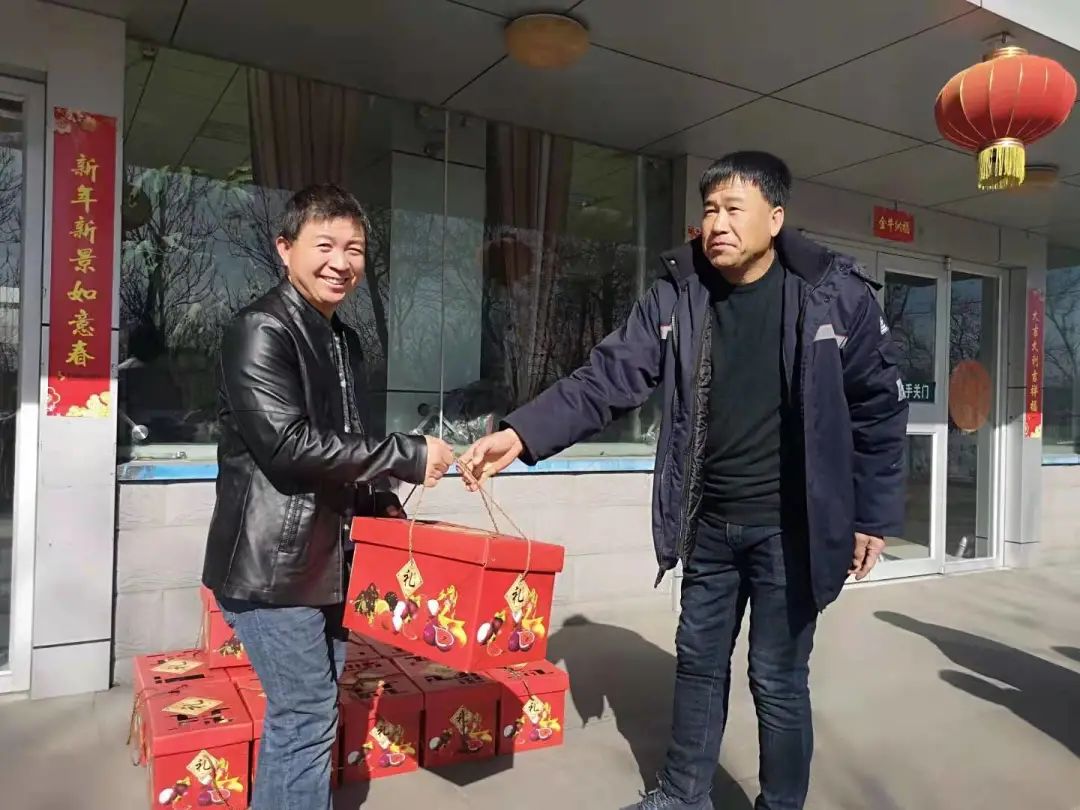 寧夏天凈隆鼎碳化硅有限公司|西北碳化硅|綠碳化硅|黑碳化硅|碳化硅微粉|碳化硅顆粒|煉鋼用碳化硅