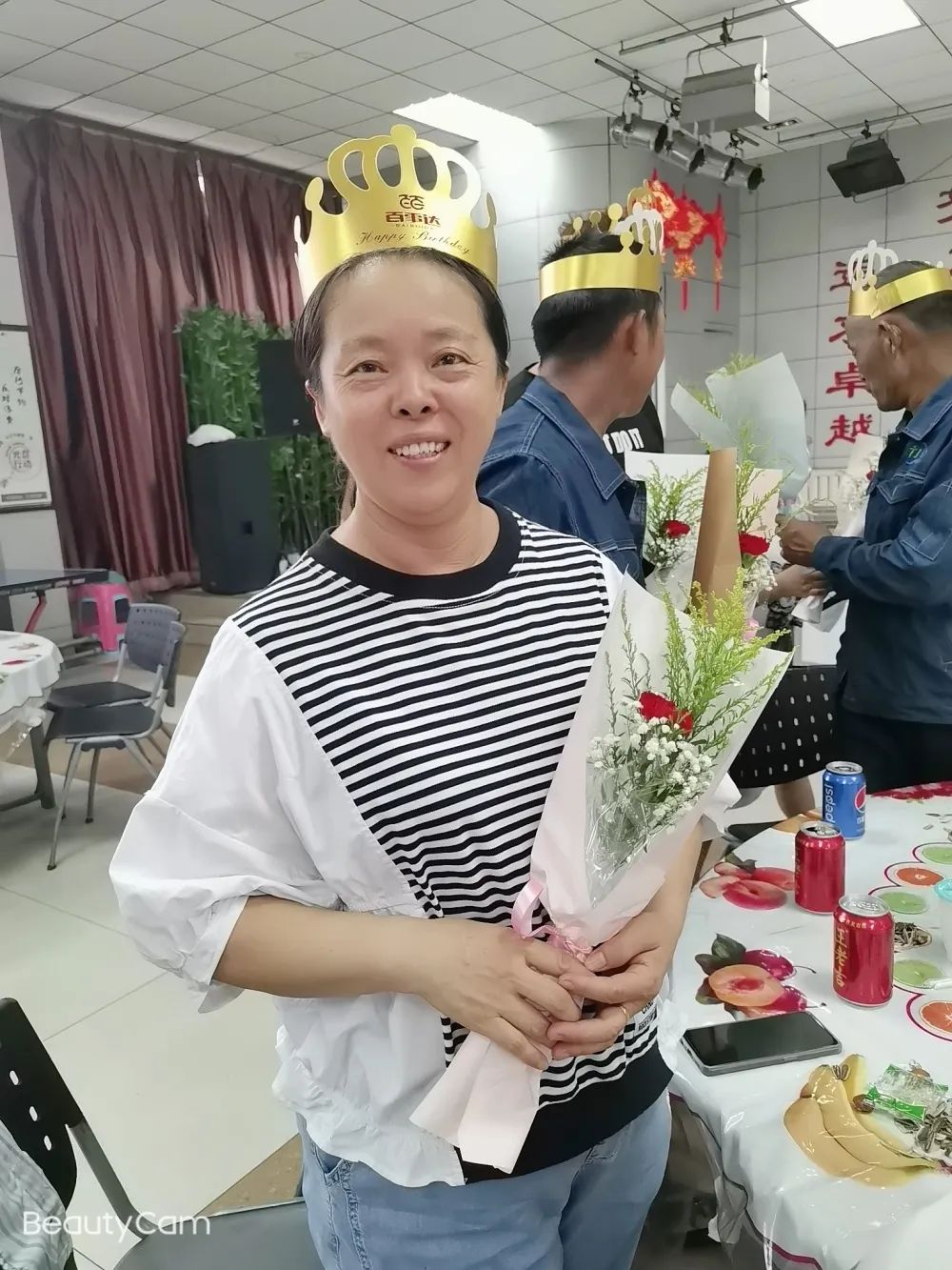 寧夏天凈隆鼎碳化硅有限公司|西北碳化硅|綠碳化硅|黑碳化硅|碳化硅微粉|碳化硅顆粒|煉鋼用碳化硅 寧夏天凈隆鼎碳化硅有限公司|西北碳化硅|綠碳化硅|黑碳化硅|碳化硅微粉|碳化硅顆粒|煉鋼用碳化硅