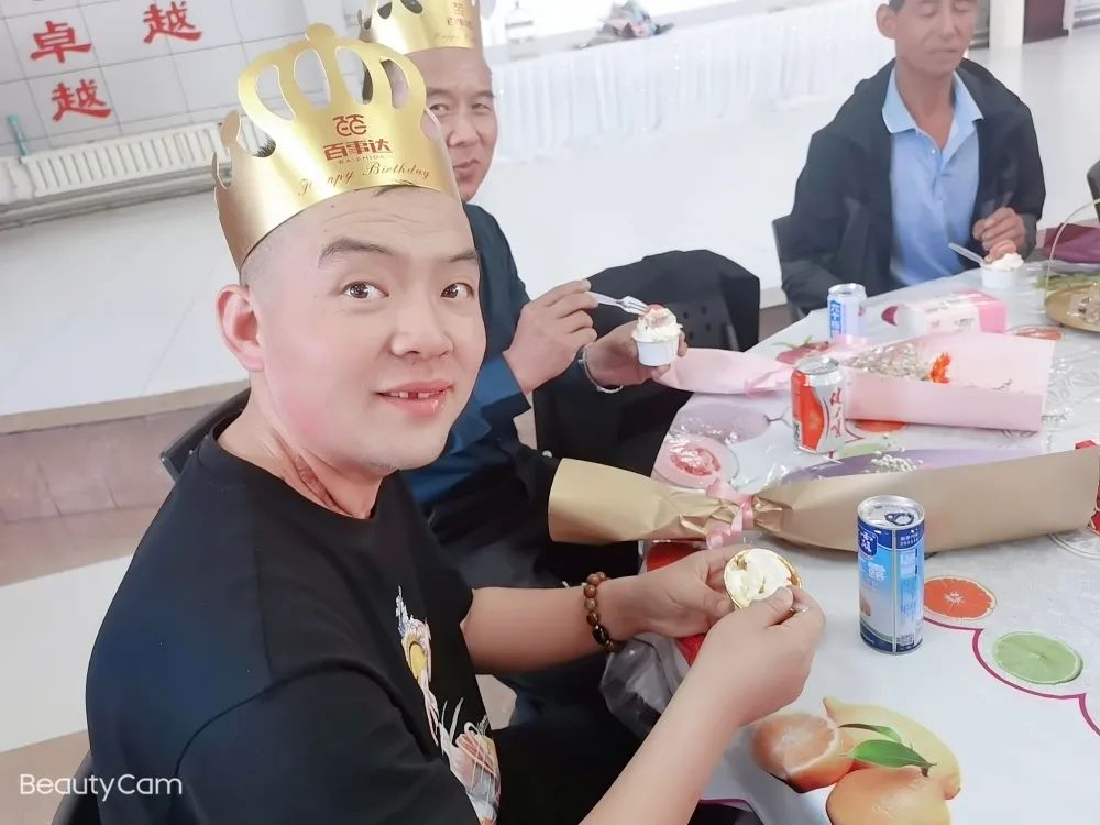 寧夏天凈隆鼎碳化硅有限公司|西北碳化硅|綠碳化硅|黑碳化硅|碳化硅微粉|碳化硅顆粒|煉鋼用碳化硅