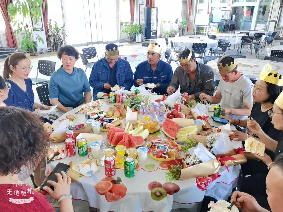 寧夏天凈隆鼎碳化硅有限公司|西北碳化硅|綠碳化硅|黑碳化硅|碳化硅微粉|碳化硅顆粒|煉鋼用碳化硅 寧夏天凈隆鼎碳化硅有限公司|西北碳化硅|綠碳化硅|黑碳化硅|碳化硅微粉|碳化硅顆粒|煉鋼用碳化硅