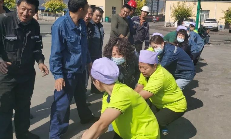 寧夏天凈隆鼎碳化硅有限公司|西北碳化硅|綠碳化硅|黑碳化硅|碳化硅微粉|碳化硅顆粒|煉鋼用碳化硅 寧夏天凈隆鼎碳化硅有限公司|西北碳化硅|綠碳化硅|黑碳化硅|碳化硅微粉|碳化硅顆粒|煉鋼用碳化硅