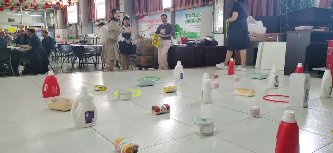 寧夏天凈隆鼎碳化硅有限公司|西北碳化硅|綠碳化硅|黑碳化硅|碳化硅微粉|碳化硅顆粒|煉鋼用碳化硅