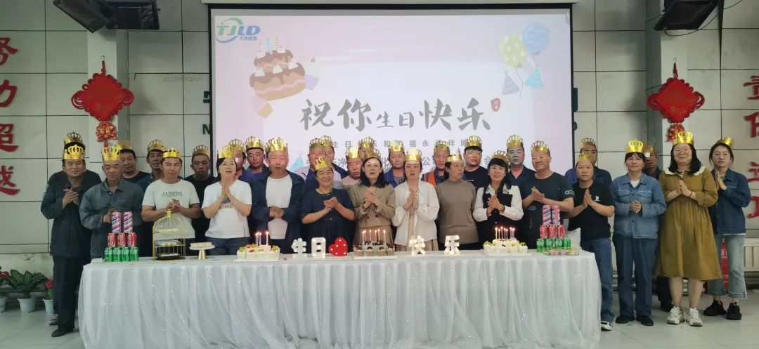 寧夏天凈隆鼎碳化硅有限公司|西北碳化硅|綠碳化硅|黑碳化硅|碳化硅微粉|碳化硅顆粒|煉鋼用碳化硅