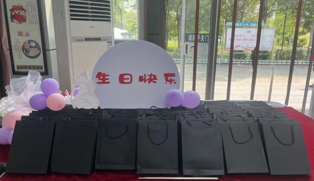 寧夏天凈隆鼎碳化硅有限公司|西北碳化硅|綠碳化硅|黑碳化硅|碳化硅微粉|碳化硅顆粒|煉鋼用碳化硅